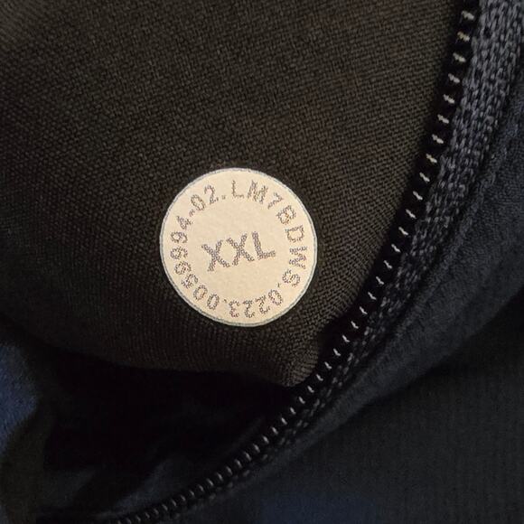 Lululemon License to Train Linerless Short 7" Navy Blue - Picture 6 of 8